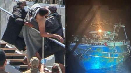 στοιβαγμένοι-ο-ένας-πάνω-στον-άλλον-η-ν-71820