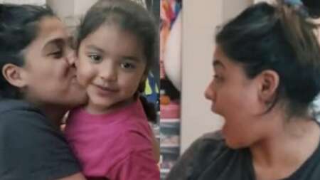 έλιωσε-όλο-το-διαδίκτυο-κοριτσάκι-μ-94275