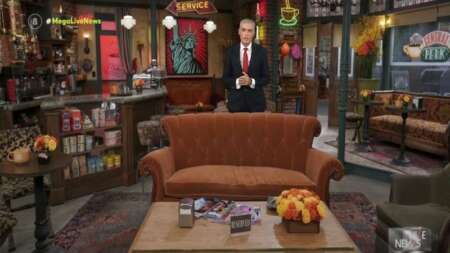 ο-ευαγγελάτος-χώθηκε-στο-central-perk-από-τα-φ-94923