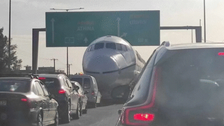 μεταμόρφωση-αεροπλάνο-προσγειώθηκ-100093