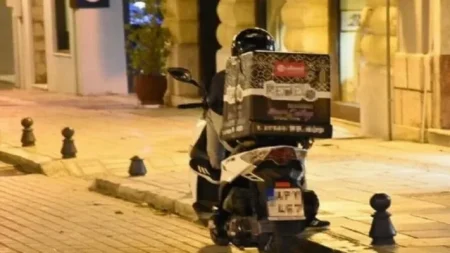 η-δουλειά-δεν-είναι-ντpοπή-γνωστος-πρωτ-124109