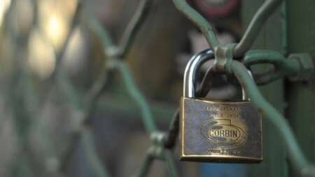 κανόνι-πασίγνωστης-εταιρείας-χιλ-122955