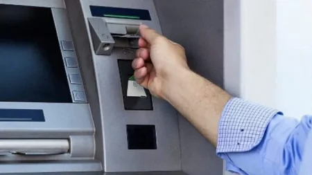 τράπεζες-ζητούν-προμήθειες-για-τα-πάν-117633