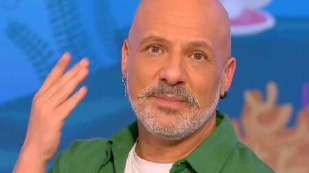 τηλεοπτικός-σεισμός-υπογράφει-και-129027