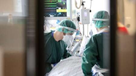 στο-νοσοκομείο-με-έμφραγμα-γνωστός-ηθ-128082