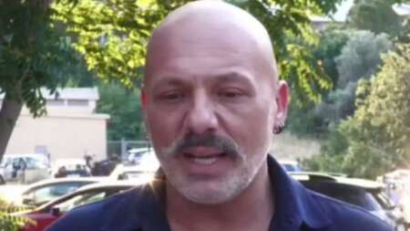 νίκος-μουτσινάς-θέλω-δύο-παιδιά-αν-134239