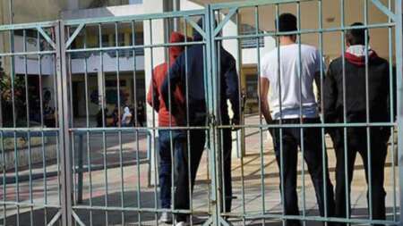 εκτός-σχολείου-οι-μαθητές-αν-δεν-υπογρ-132324