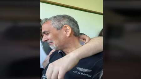 το-β3-συγκίνησε-τον-αγαπημένο-του-καθηγ-131432