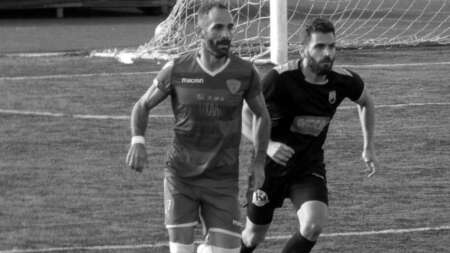 πανελλήνιος-θρήνος-πeθανε-έλληνας-ποδ-142912