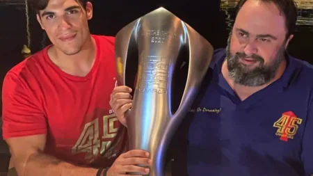 περιζήτητος-εργένης-πάντα-στο-πλευρό-146864