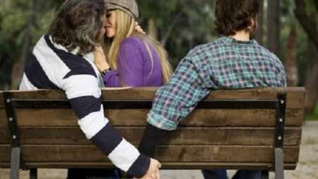 έπιασα-τον-αρραβωνιαστικό-μου-με-τον-π-140970