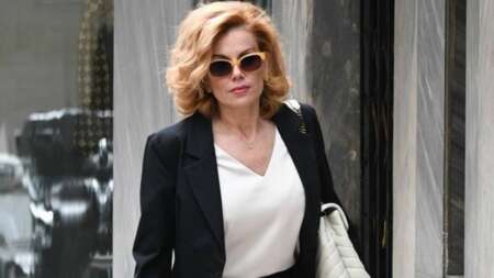 εμφάνιση-χιλιάδων-ευρώ-από-την-κορυφή-142955