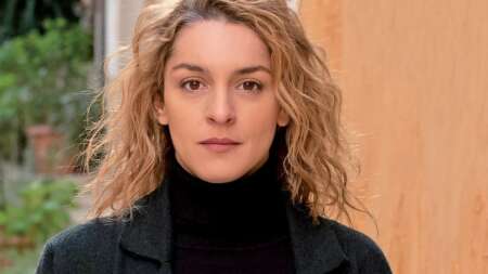 ο-πιο-δυνατός-ποδοσφαιριστής-η-γιούλι-146179