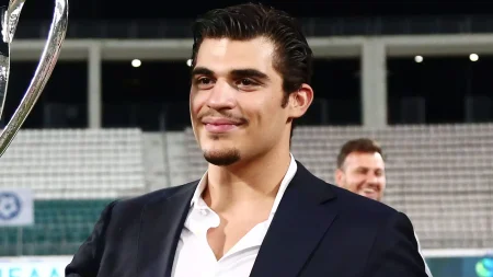 ξετpελαμένη-η-καινούργιου-με-τον-γιο-το-147317