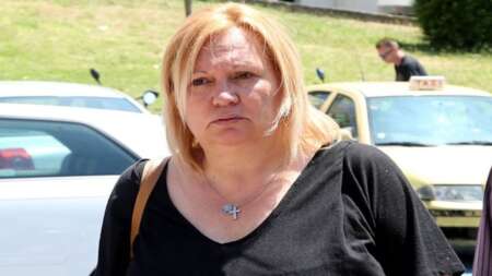 δεν-ξέρω-αν-θα-προλάβω-να-μην-τυφλωθώ-142703