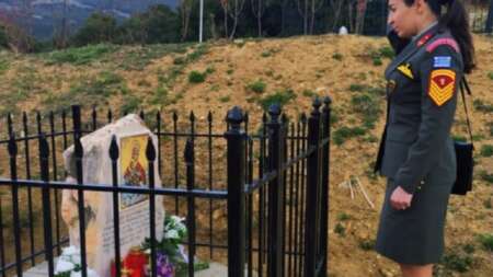 ήρθες-στο-νοσοκομείο-και-μύριζες-μύρ-146614