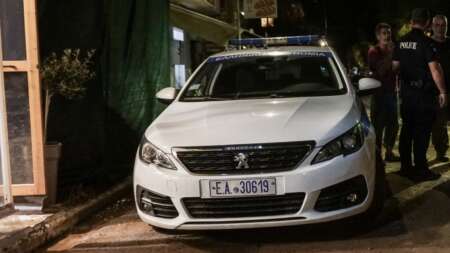 της-έφαγε-80-000e-νεαρός-νιγηριανός-πού-157838