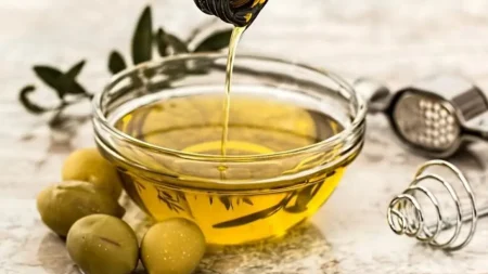 ελαιόλαδο-κατηφόρα-δίχως-τέλος-για-τι-195781