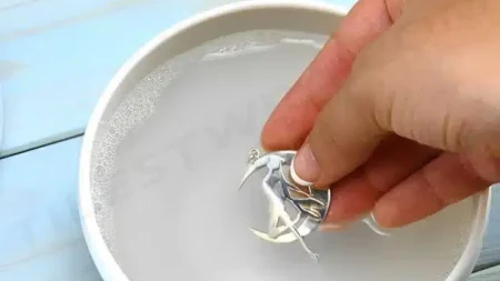 καθαρίστε-τα-χρυσά-και-τα-ασημένια-κοσ-201829