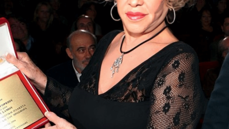 αποκαλύφθηκε-μετά-τον-θάνατο-της-αυ-200099