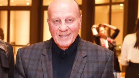 πέθανε-ο-μίμης-δομάζος-200907