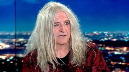 καρβέλας-πιστεύετε-σε-έναν-θεό-ο-οποί-199462