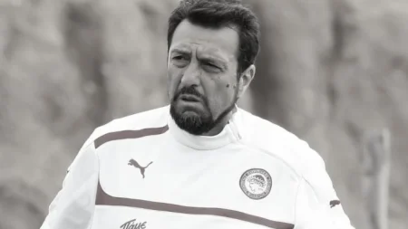 θρηνοσ-στο-ελληνικο-ποδοσφαιρο-πεθαν-200767