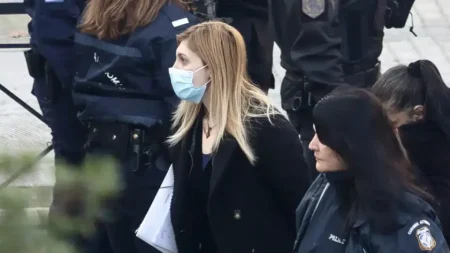 εκτακτη-ειδηση-για-την-ρουλα-πισπιριγ-201942