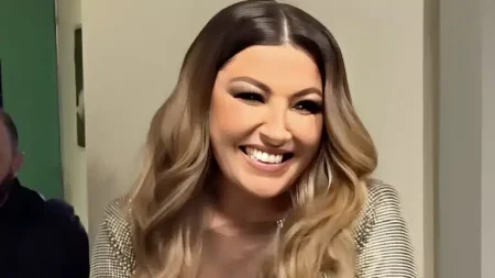 γενέθλια-σήμερα-για-την-έλενα-παπαρίζ-202516