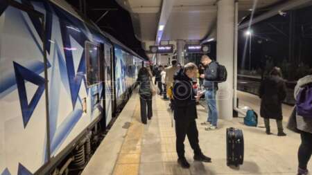 πρόβλημα-στην-αμαξοστοιχία-σε-δρομολ-207990