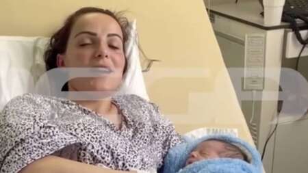 σαντορίνη-γεννήθηκε-το-πρώτο-μωράκι-τ-204929