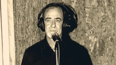 πέθανε-γνωστός-έλληνας-τραγουδιστής-204838