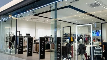 βoμβα-έσκασε-γνωστή-αλυσίδα-ρούχων-κ-205281