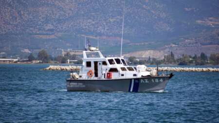 πολύνεκρο-ναυάγιο-7-νεκροί-και-πολλοί-α-211807