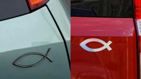 γέμiσαν-οι-δρόμοι-με-το-σuμβολο-του-ψαρι-213743