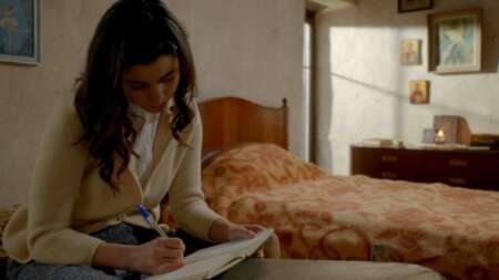 σκάνδαλο-στον-άγιο-έρωτα-πιάνουν-την-χ-214265