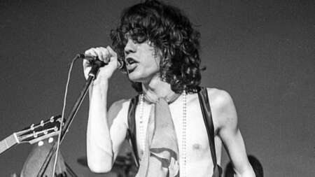 πέθανε-αγαπημένος-και-κορυφαίος-τραγ-208526