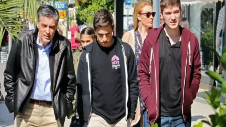 την-παντρεύτηκε-ο-πατέρας-του-όταν-ήτα-211789