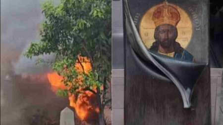 πόρος-κάηκε-ολοσχερώς-το-ιστορικό-εκκ-213645