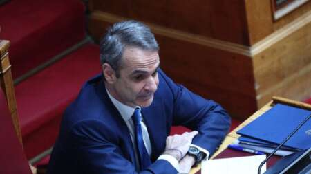 ραγδαίες-πολιτικές-εξελίξεις-πέφτε-209510