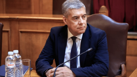 βόμβα-από-το-mega-aυτός-υπέγραψε-για-το-209527