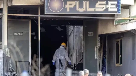 μέσα-στη-ντισκοτέκ-του-θανάτου-στα-σκό-211762