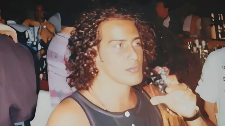 όλοι-ψάχνουν-να-βρουν-ποιος-είναι-πασ-212456