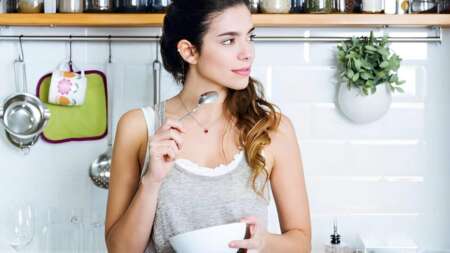 γαστρεντερολόγος-συμβουλεύει-αuτές-ε-218523