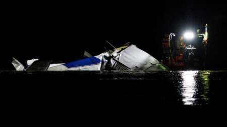 εκτακτο-αεροπλάνο-έπεσε-σε-ποτάμι-υ-217969