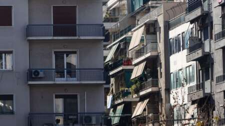 βομβα-με-τα-ακινητα-στην-ελλαδα-214803