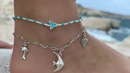 το-νόημα-του-να-φοράς-βραχιολάκι-στον-α-214900