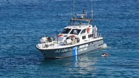 ναυαγιο-τωρα-στο-αιγαιο-56-ανθρωποι-εχ-218726