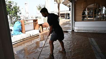 εκτακτο-σε-κατάσταση-εκτάκτου-ανάγκη-214638