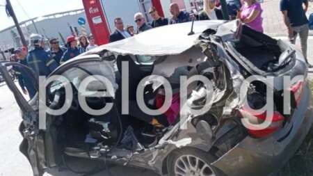 σφοδρή-σύγκρουση-ιχ-με-τρένο-απεγκλω-217976